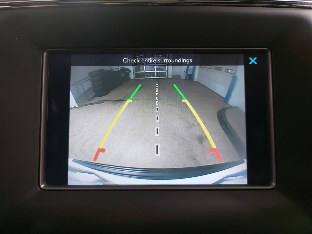 Used 2019 Jeep Grand Cherokee Laredo image 27