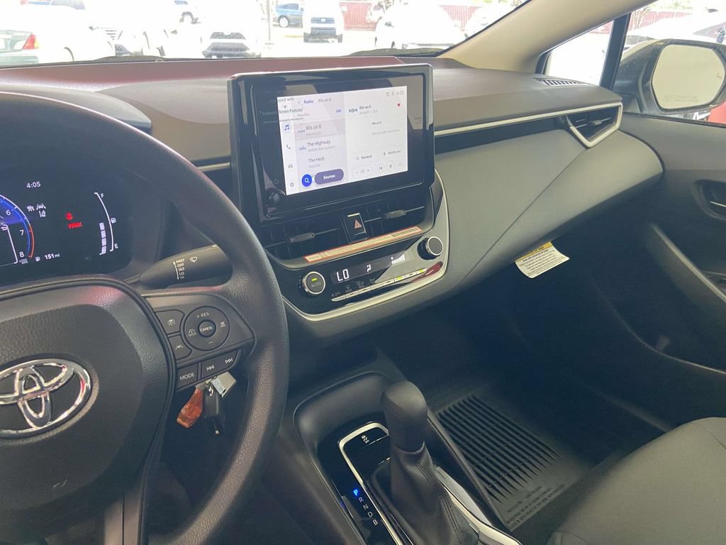 Used 2026 Toyota Corolla LE FWD image 21