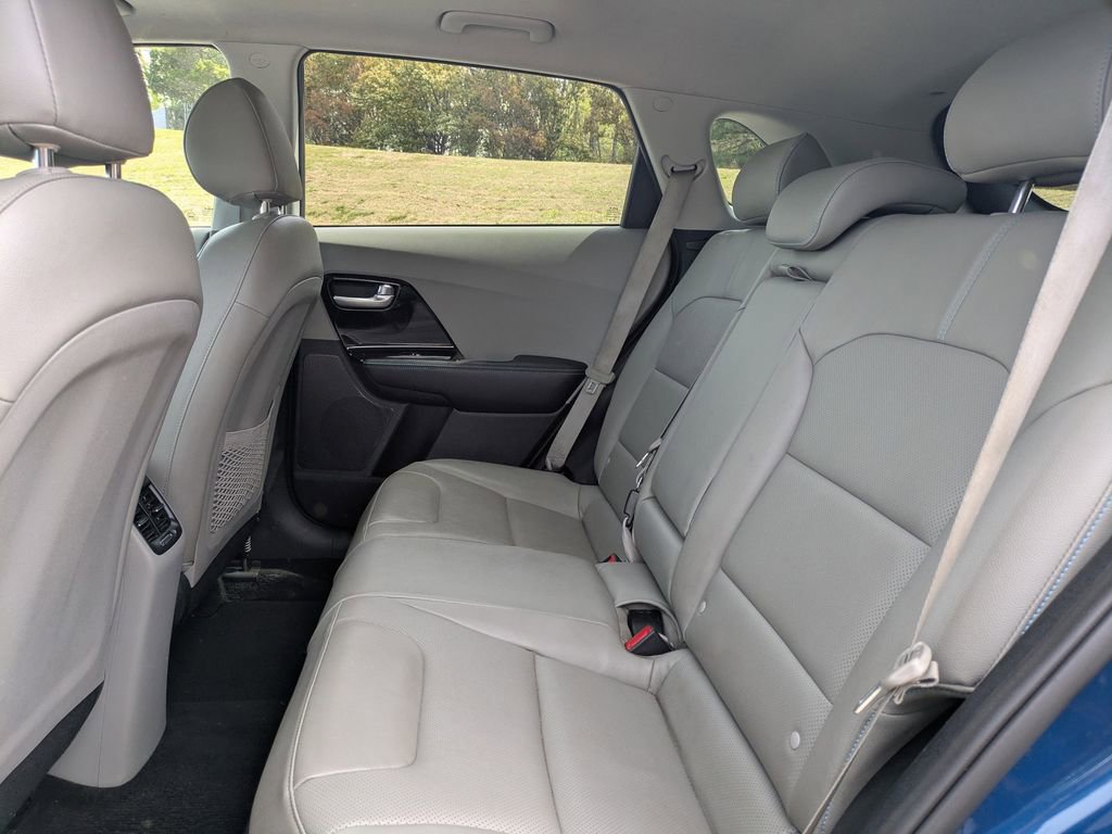 Used 2022 Kia Niro Touring Special Edition image 14