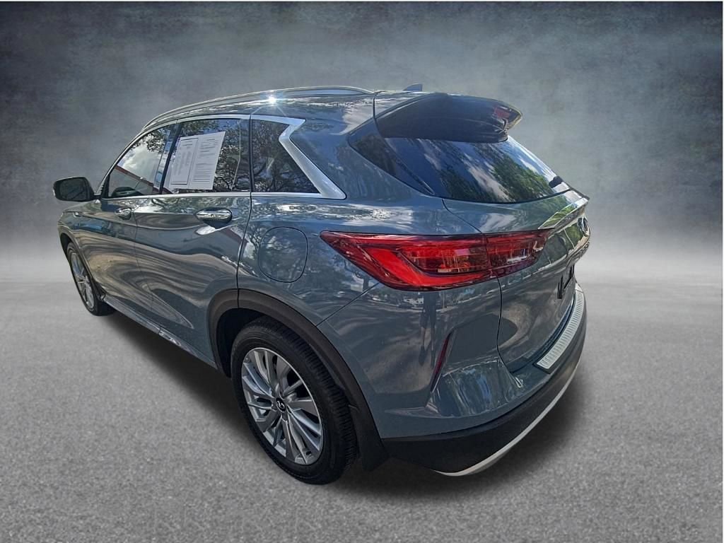 Used 2023 INFINITI QX50 Luxe image 7