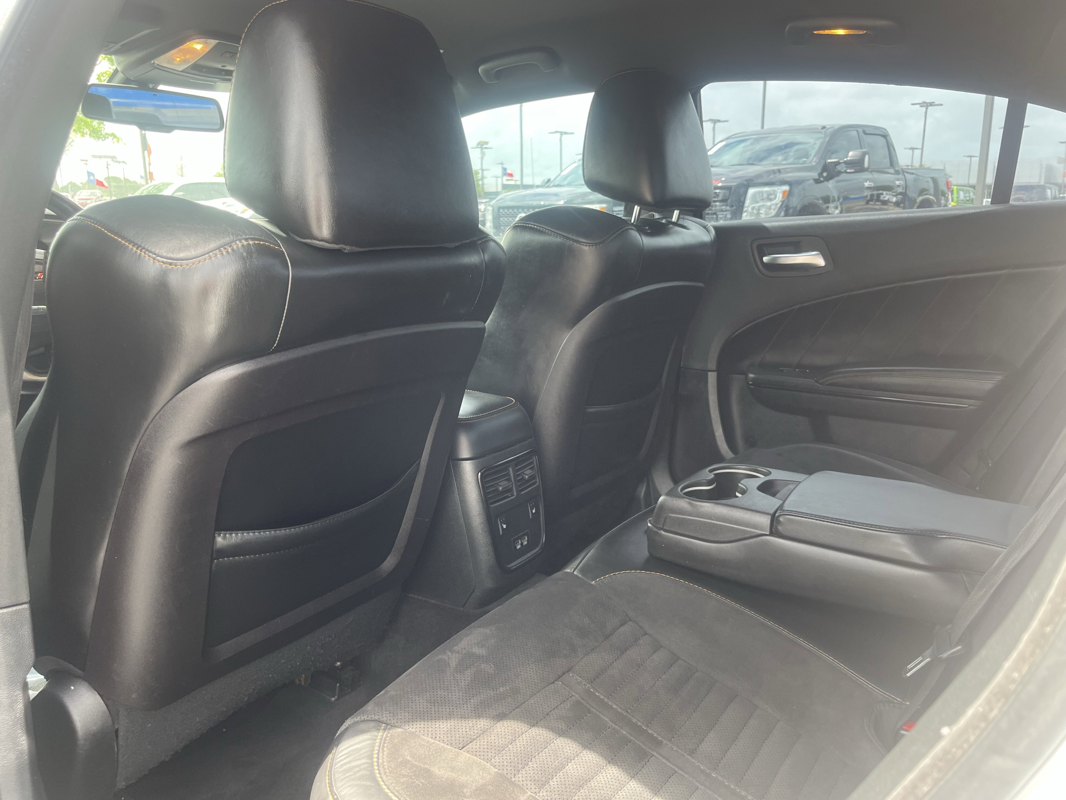 Used 2018 Dodge Charger R/T RWD image 32