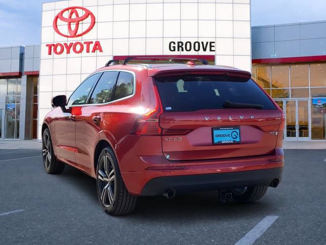 Used 2018 Volvo XC60 T5 Momentum w/ Convenience Package AWD/4WD image 3