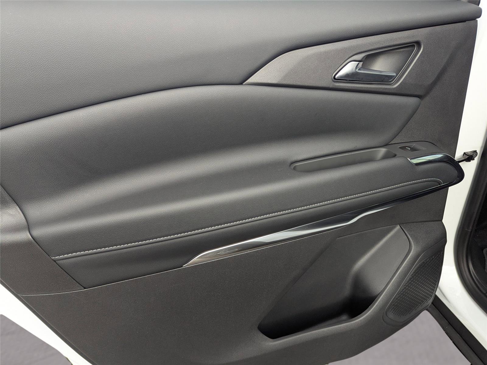 New 2026 Chevrolet Traverse LT w/ Driver Confidence Package image 26