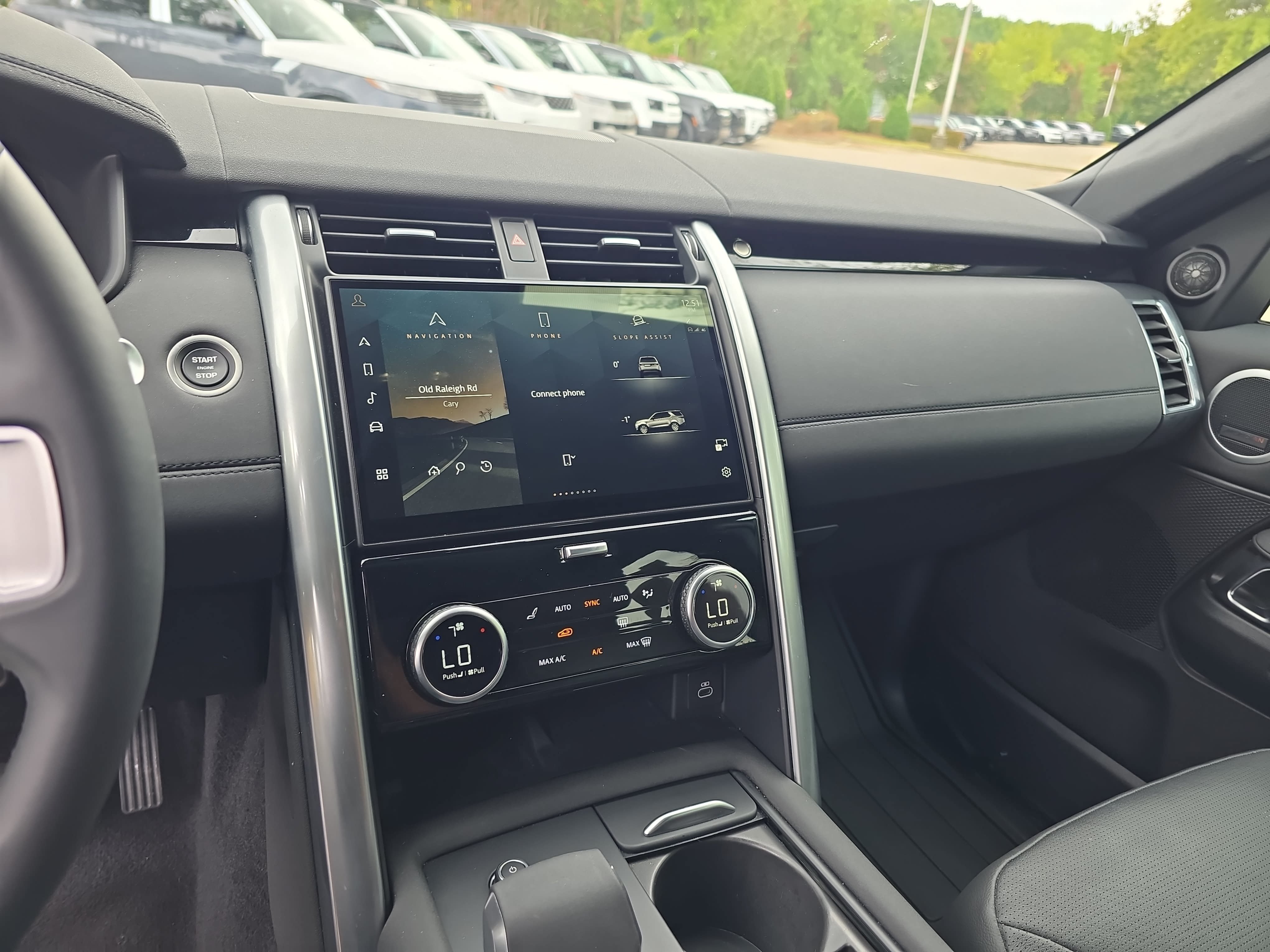 Certified 2025 Land Rover Discovery S AWD/4WD image 20
