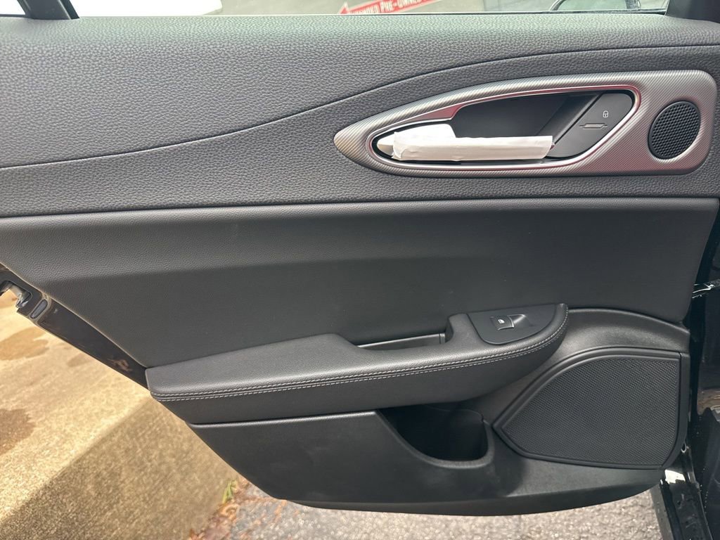 New 2026 Alfa Romeo Giulia AWD image 18