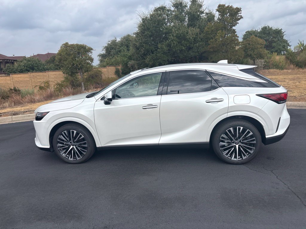 Used 2026 Lexus RX 350 Premium Plus w/ Accessory Package (Z1) FWD image 2