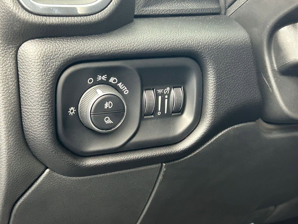 Used 2024 RAM 2500 Laramie w/ Night Edition AWD/4WD image 11