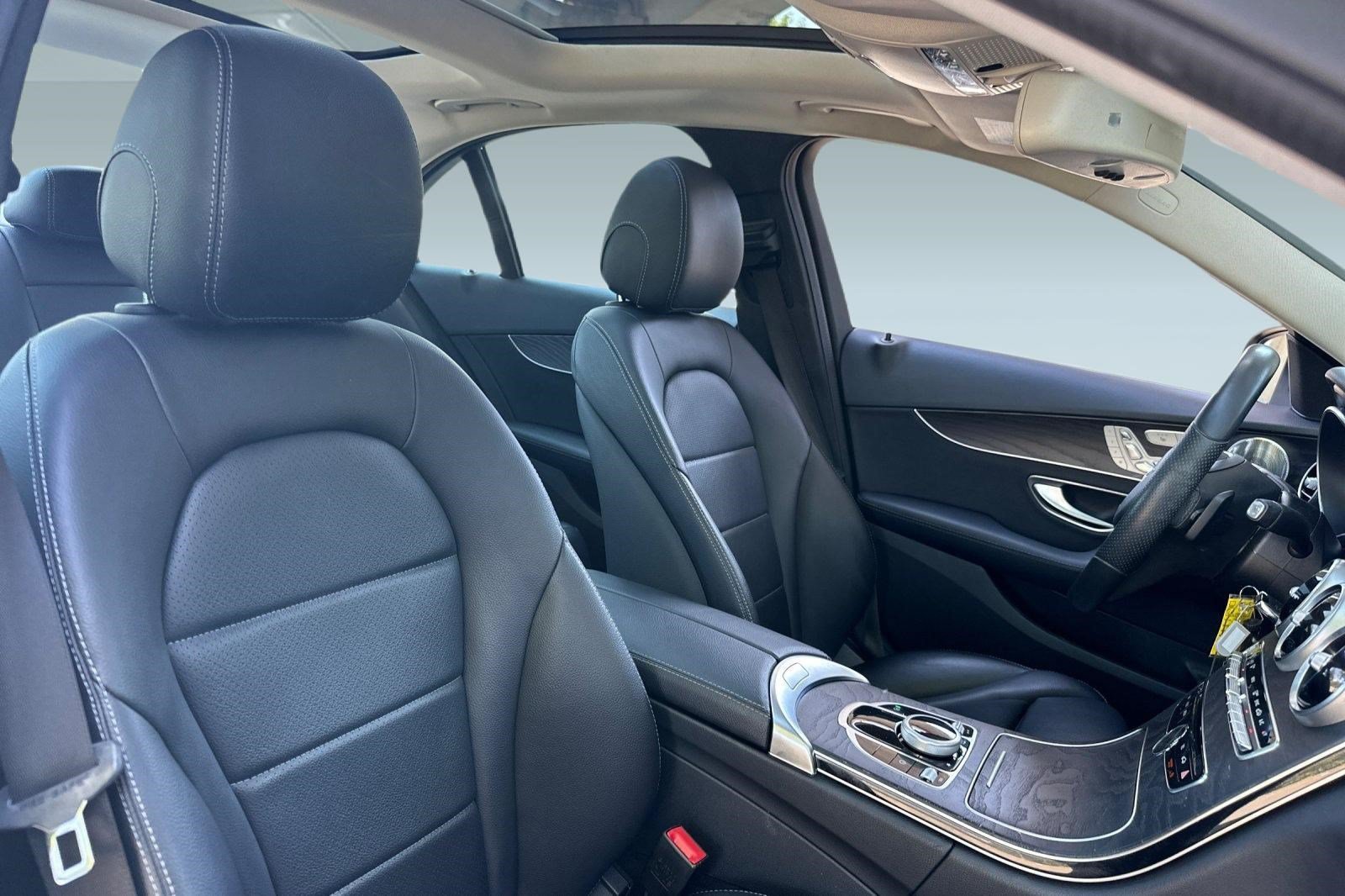 Used 2017 Mercedes-Benz C 300 Sedan image 25