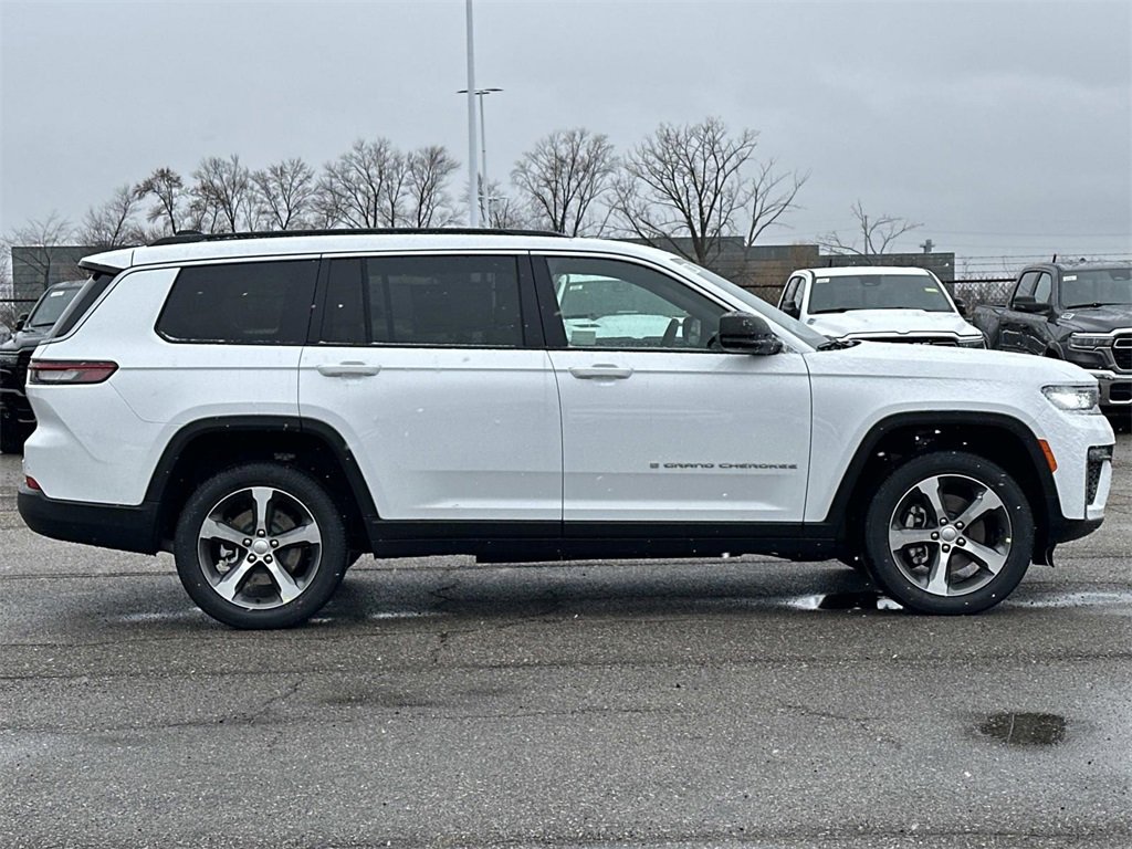 New 2026 Jeep Grand Cherokee L Limited image 2
