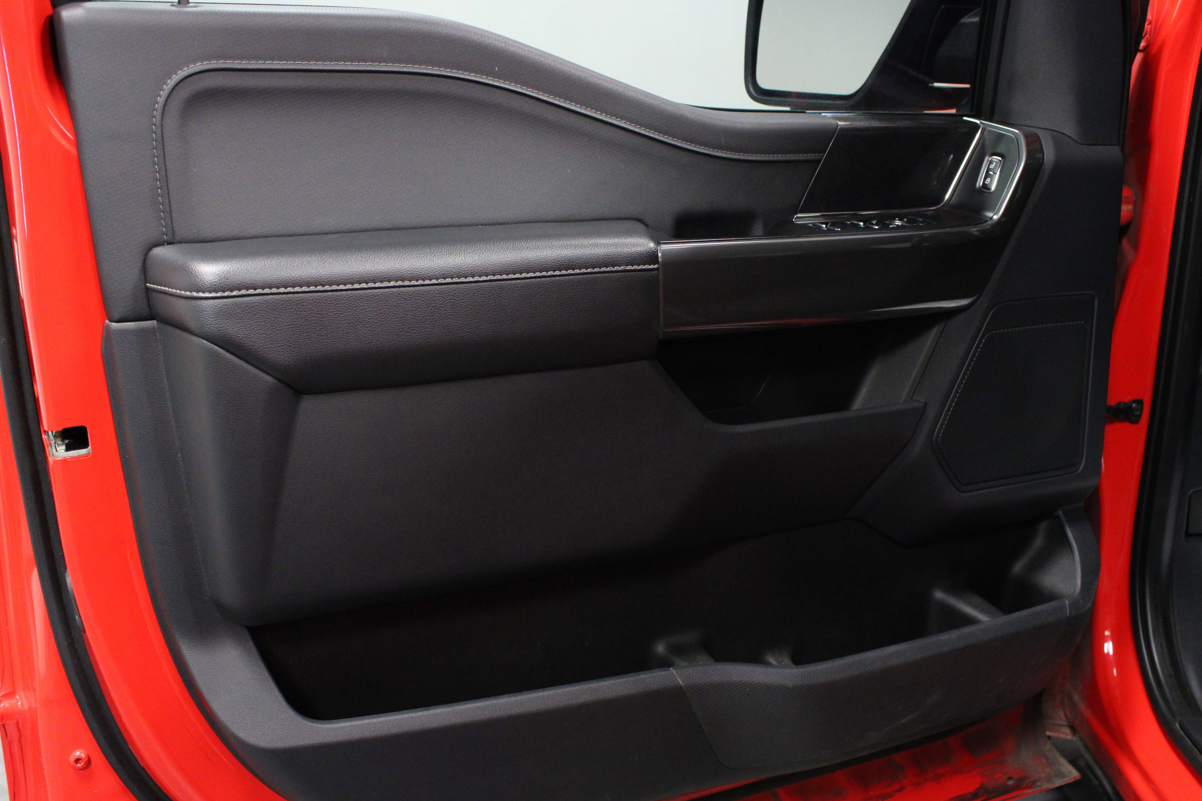 Used 2023 Ford F150 XLT w/ Equipment Group 302A High image 11