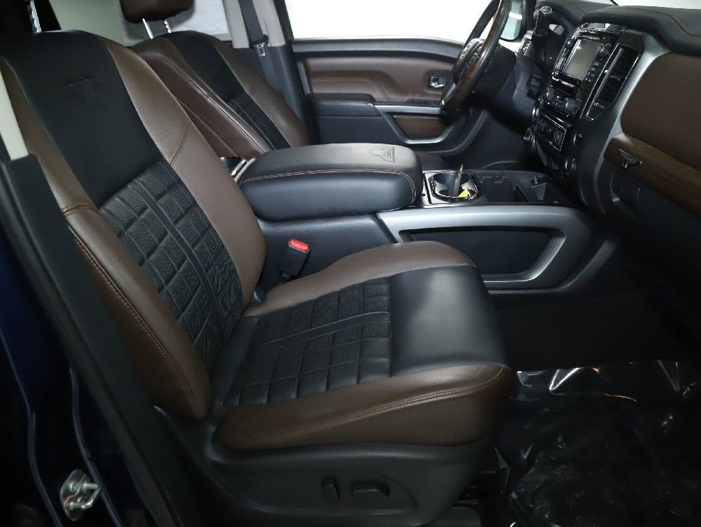 Used 2017 Nissan Titan Platinum Reserve image 31