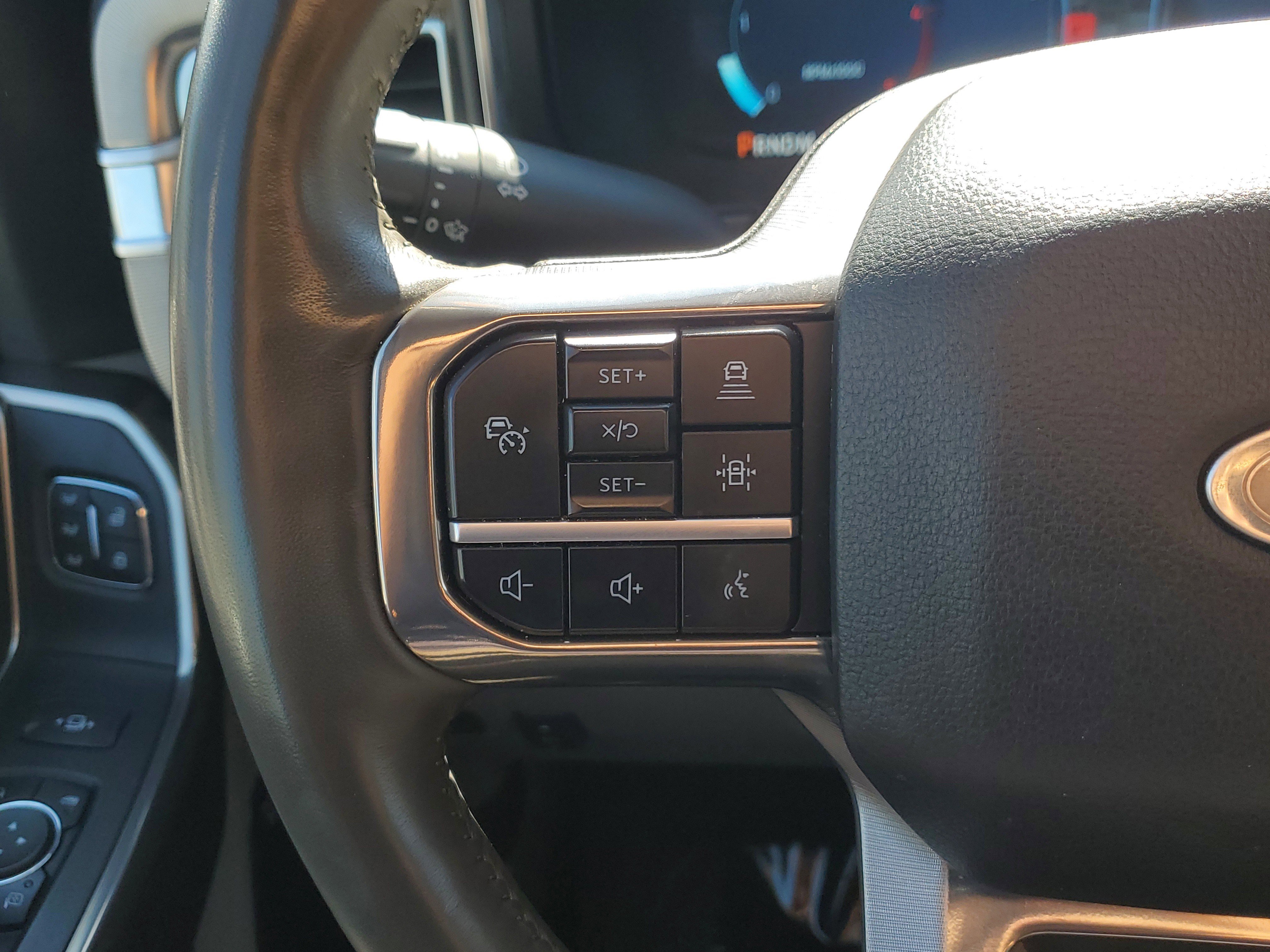 Used 2025 Ford F350 Platinum w/ Platinum Plus Package image 25