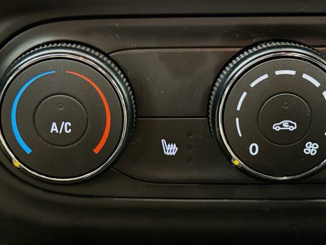 Used 2025 Chevrolet Trax RS w/ Driver Confidence Package image 20