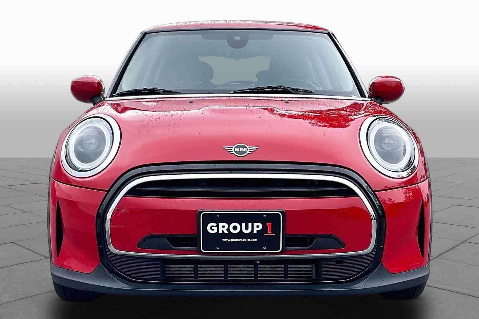 Used 2024 MINI Cooper 2-Door Hardtop FWD image 3