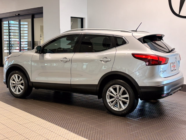 Used 2019 Nissan Rogue Sport SV AWD/4WD image 3