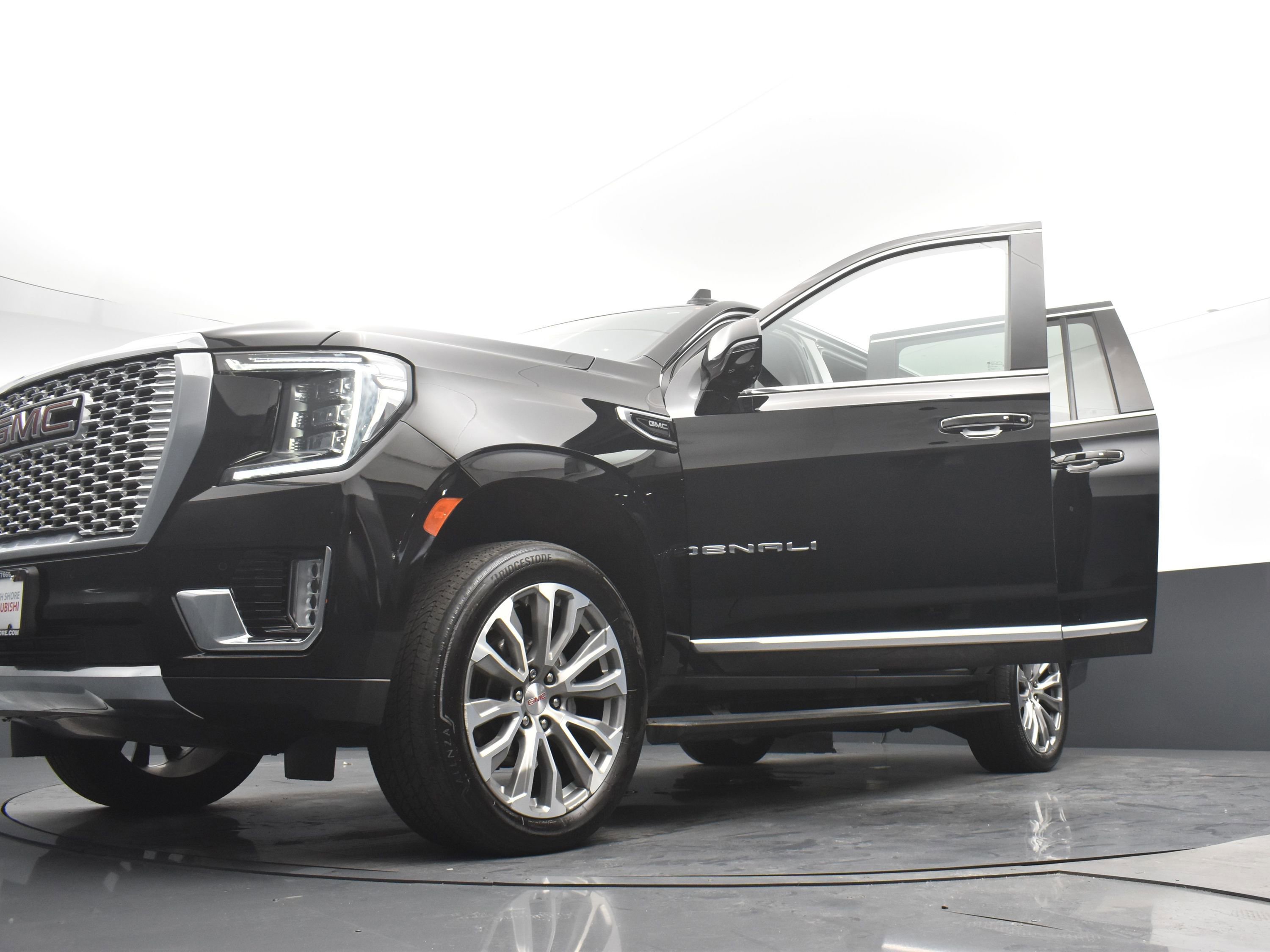 Used 2022 GMC Yukon XL Denali w/ Max Trailering Package image 35