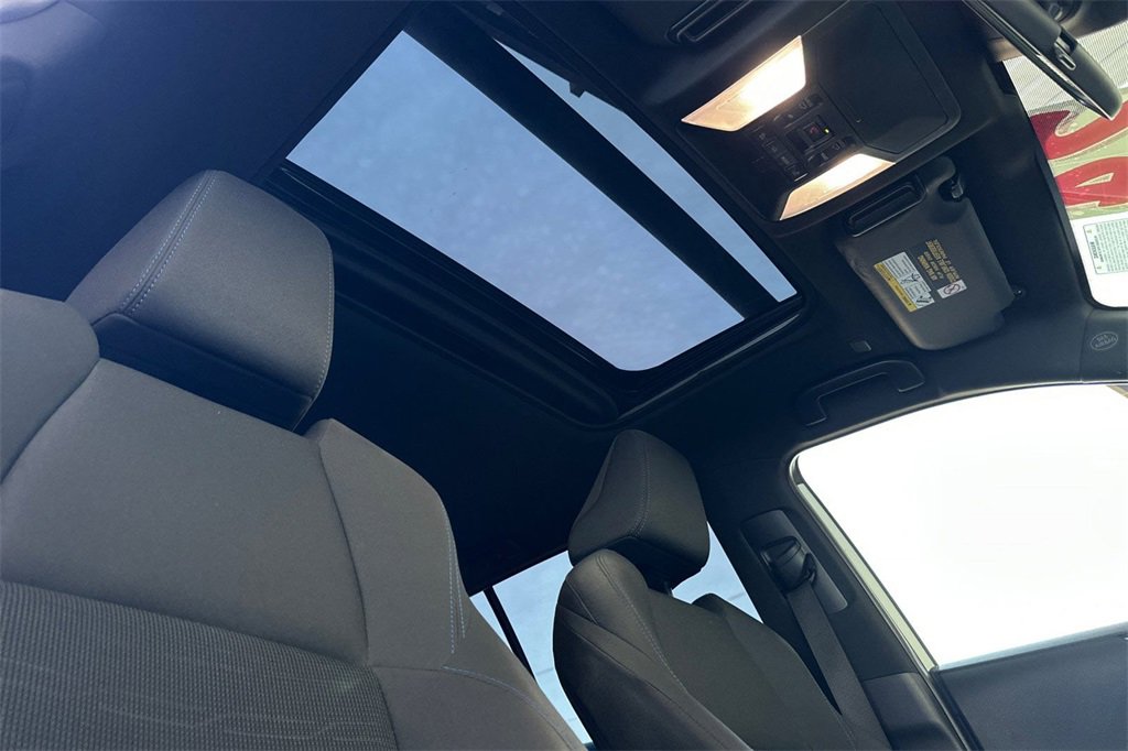 Used 2024 Toyota RAV4 SE image 20