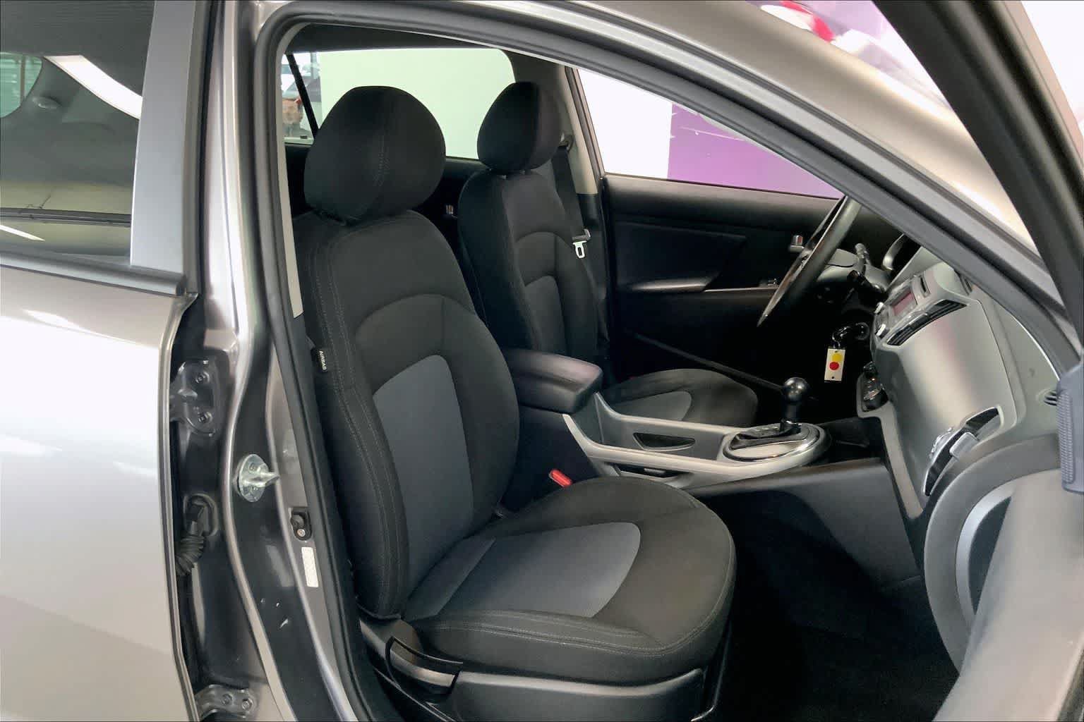 Used 2015 Kia Sportage LX FWD image 12
