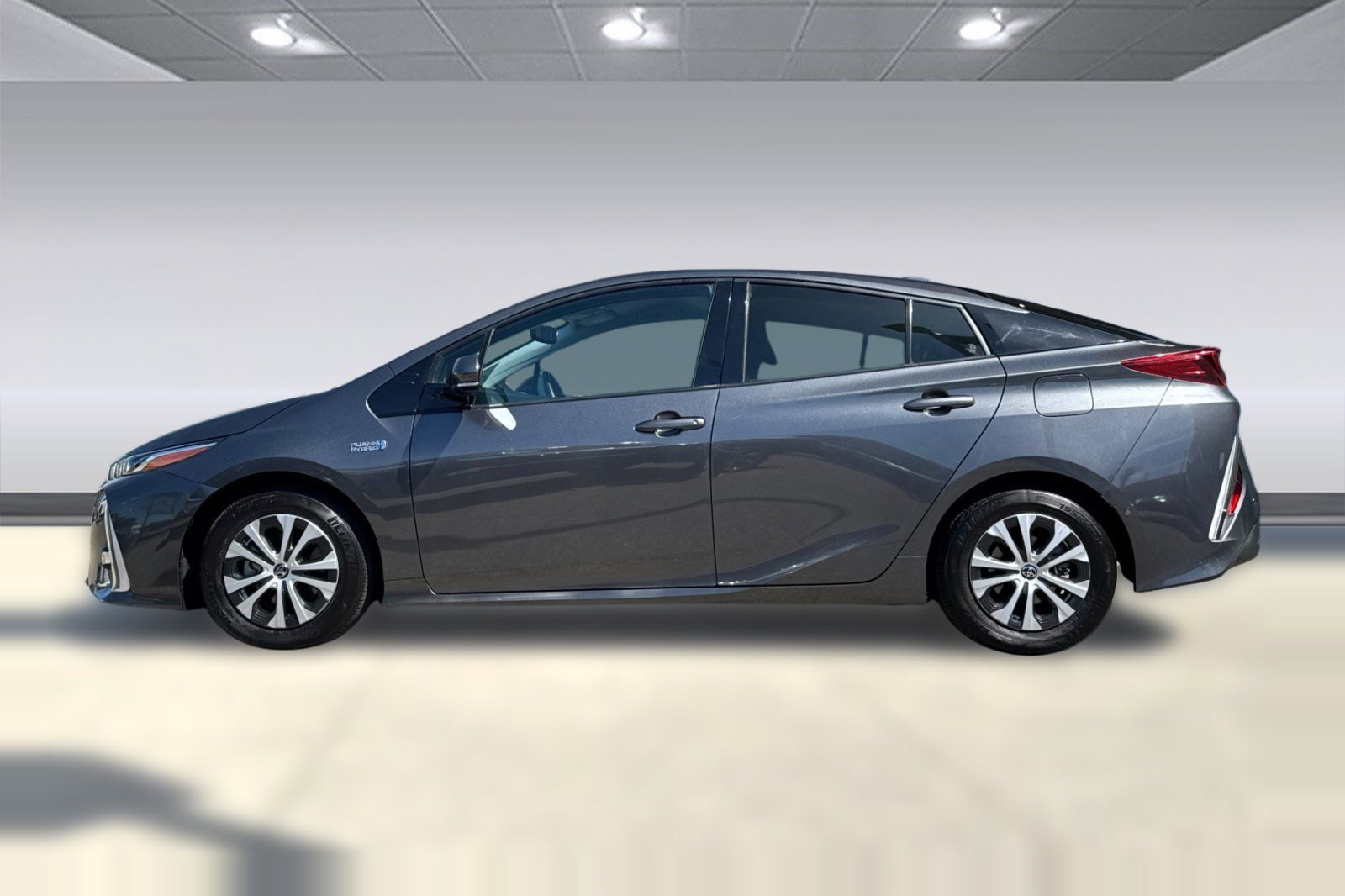 Used 2020 Toyota Prius Prime Limited w/ Carpet Mat Package FWD image 6