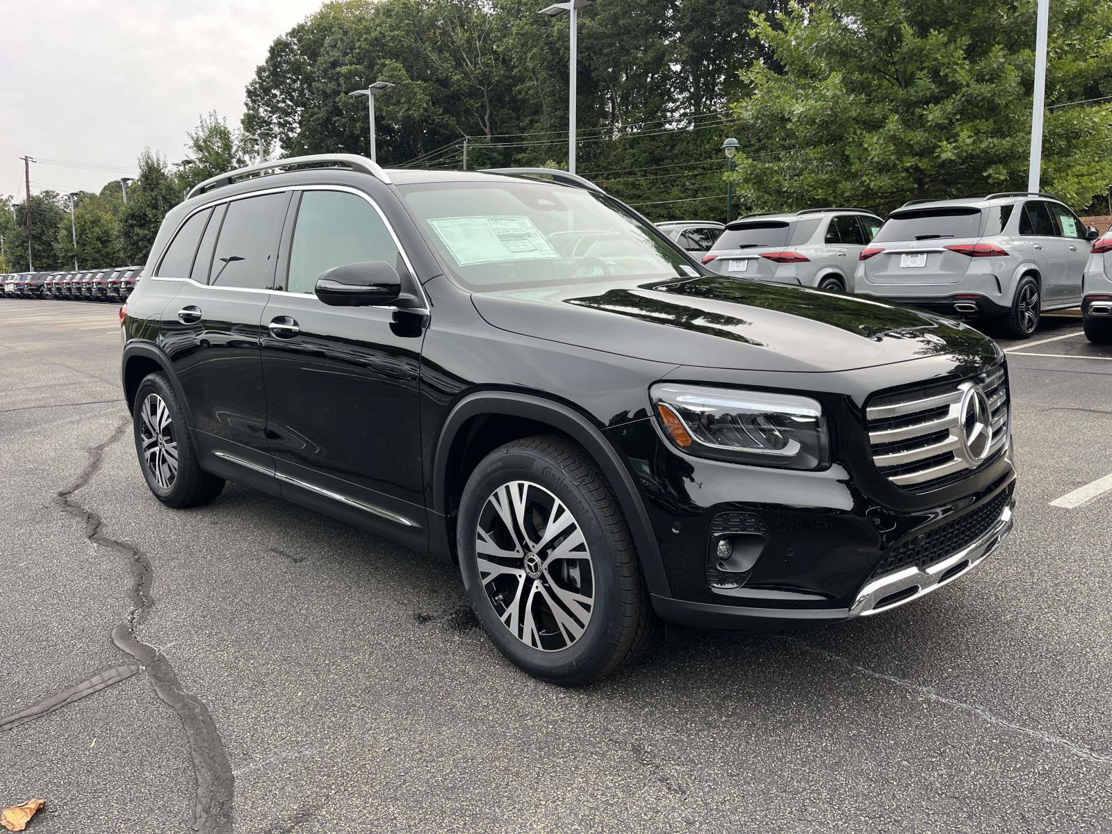 New 2026 Mercedes-Benz GLB 250 4MATIC image 4