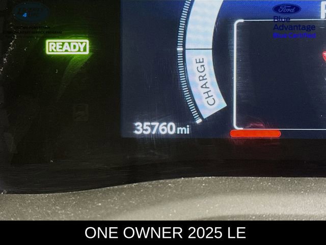 Used 2025 Toyota Camry LE image 12