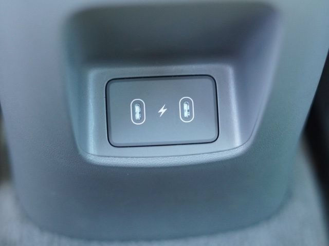 Used 2025 Hyundai Elantra Hybrid FWD image 30