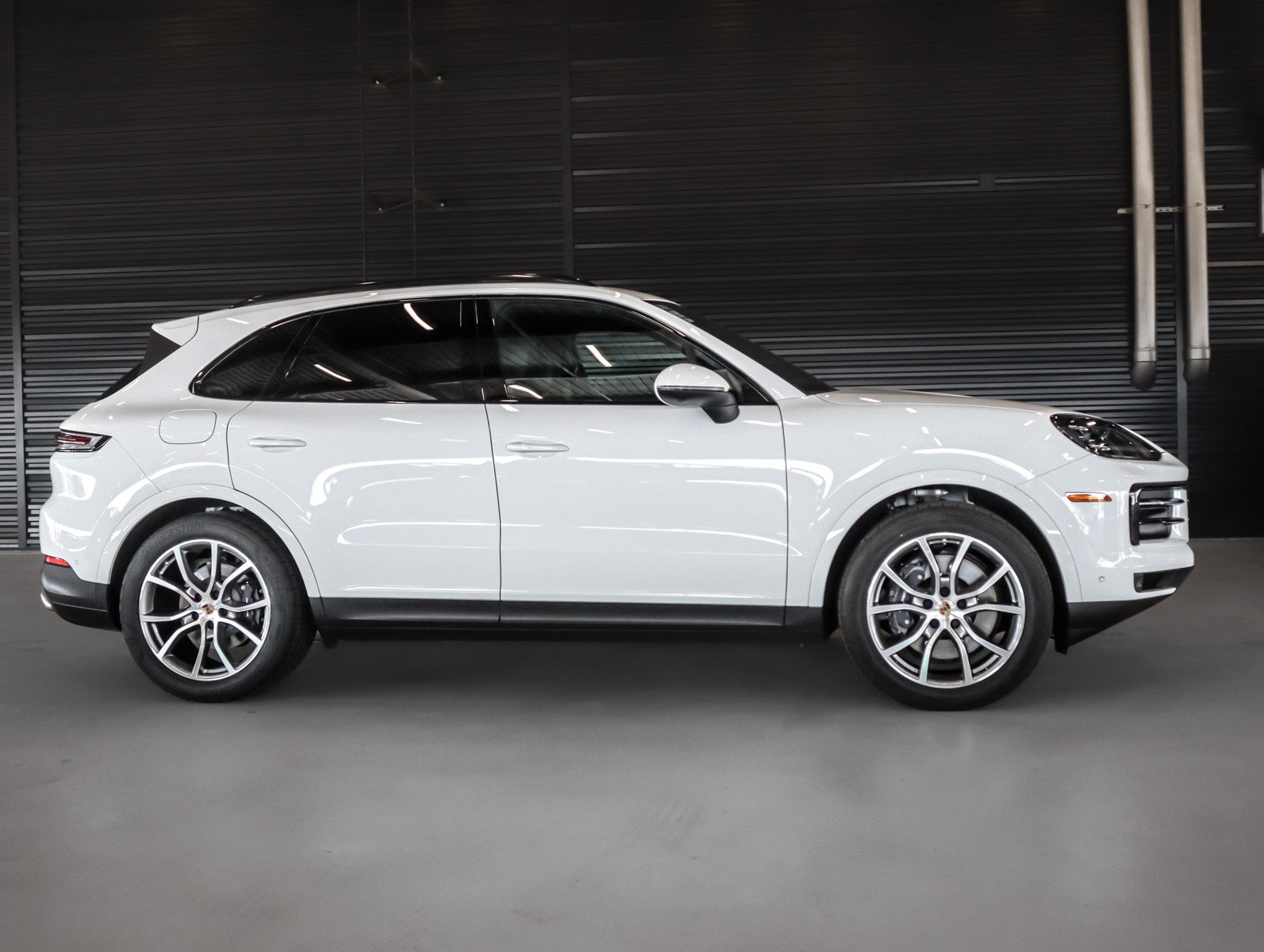 Certified 2026 Porsche Cayenne AWD/4WD image 11