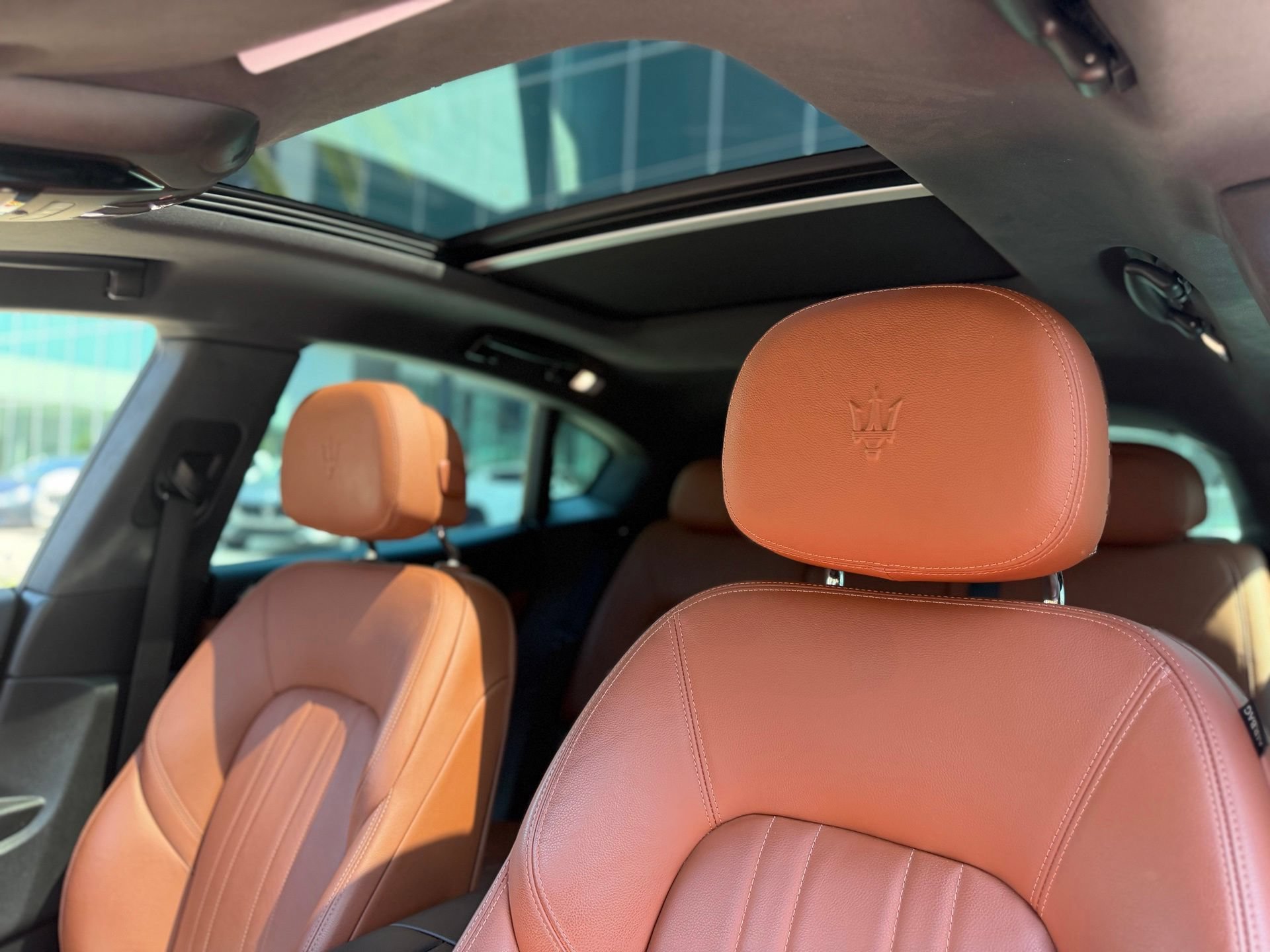 Used 2021 Maserati Levante AWD/4WD image 31