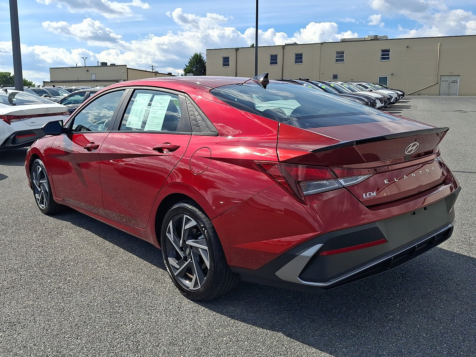 Certified 2025 Hyundai Elantra Sport FWD image 7