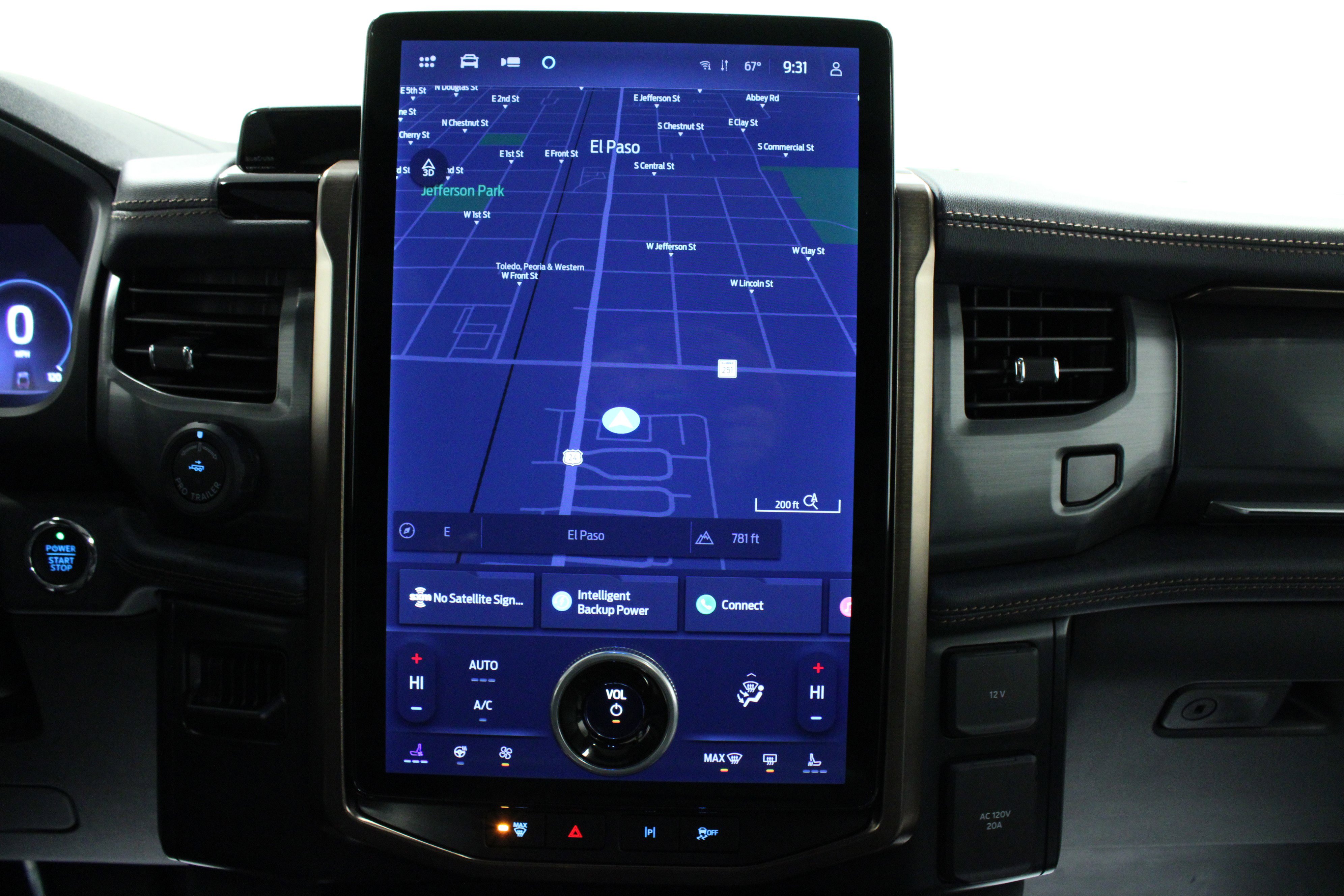 Used 2024 Ford F150 Lightning Lariat image 23