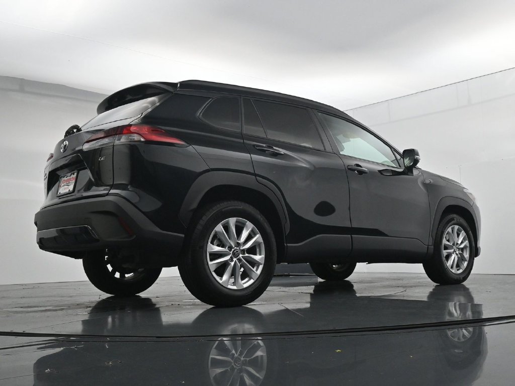 Used 2026 Toyota Corolla Cross LE FWD image 34