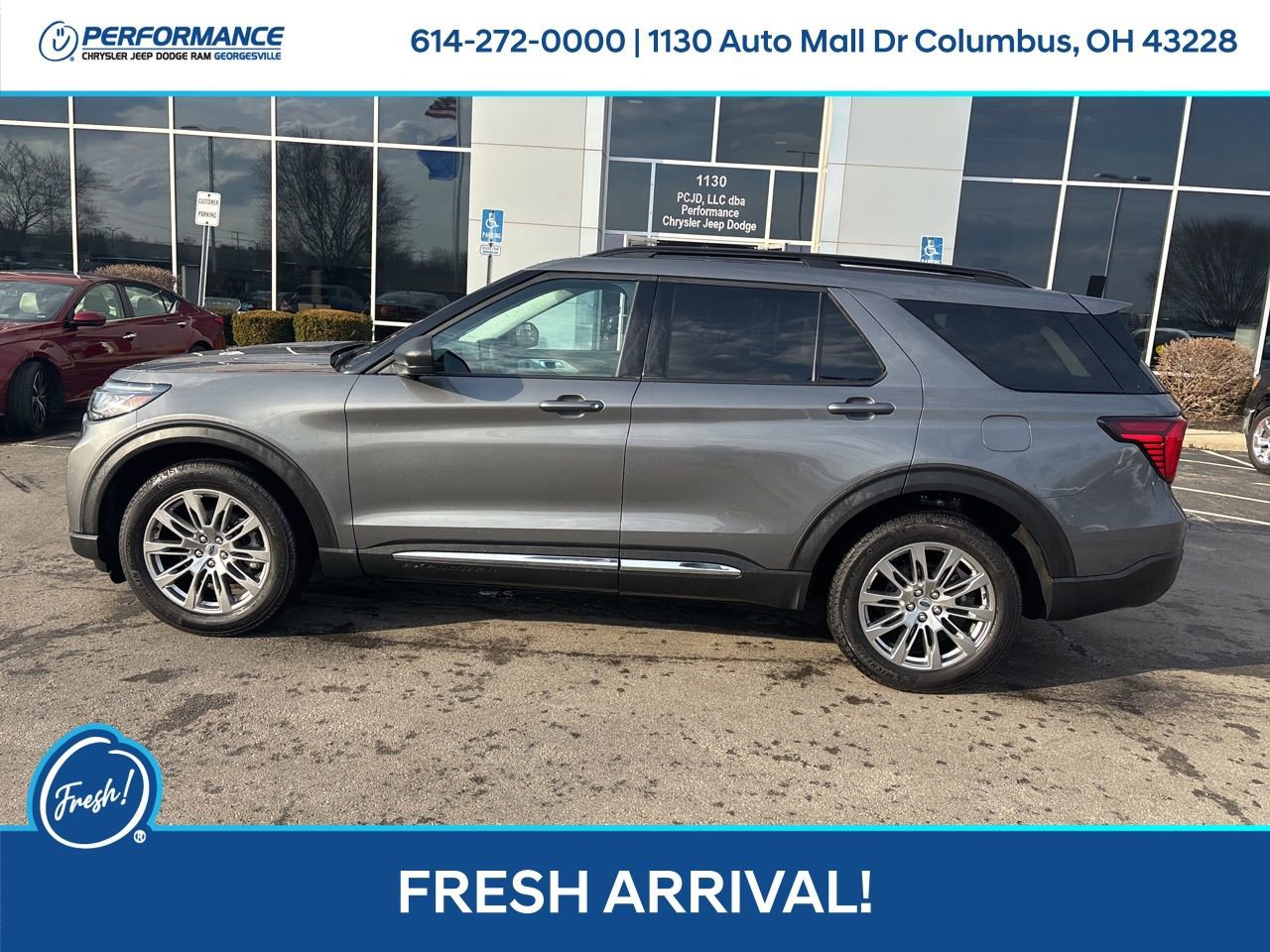 Used 2025 Ford Explorer Active w/ Active Comfort Package image 7