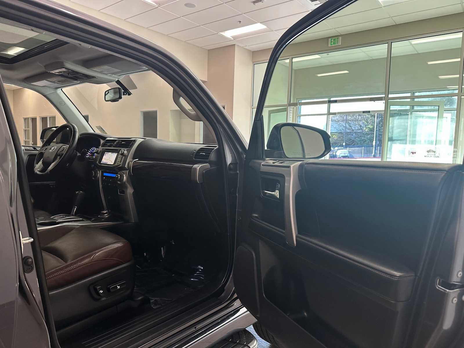 Used 2018 Toyota 4Runner Limited image 29
