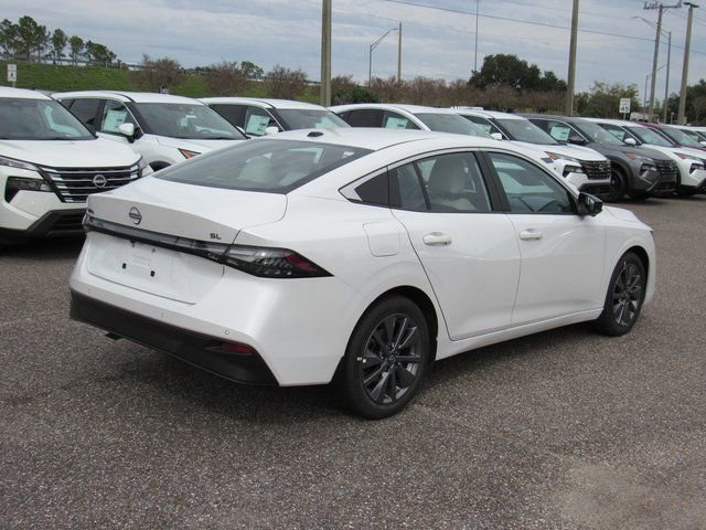 Used 2026 Nissan Sentra SL w/ Floor Mat Package FWD image 3