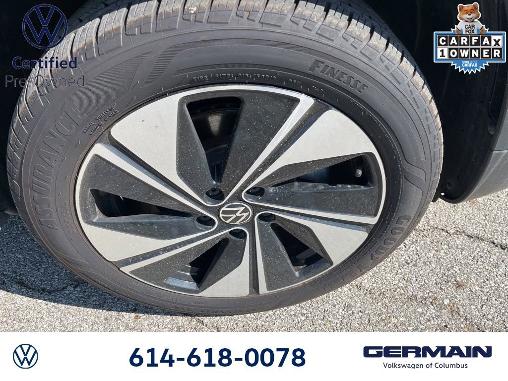 Used 2025 Volkswagen Taos SE AWD/4WD image 13