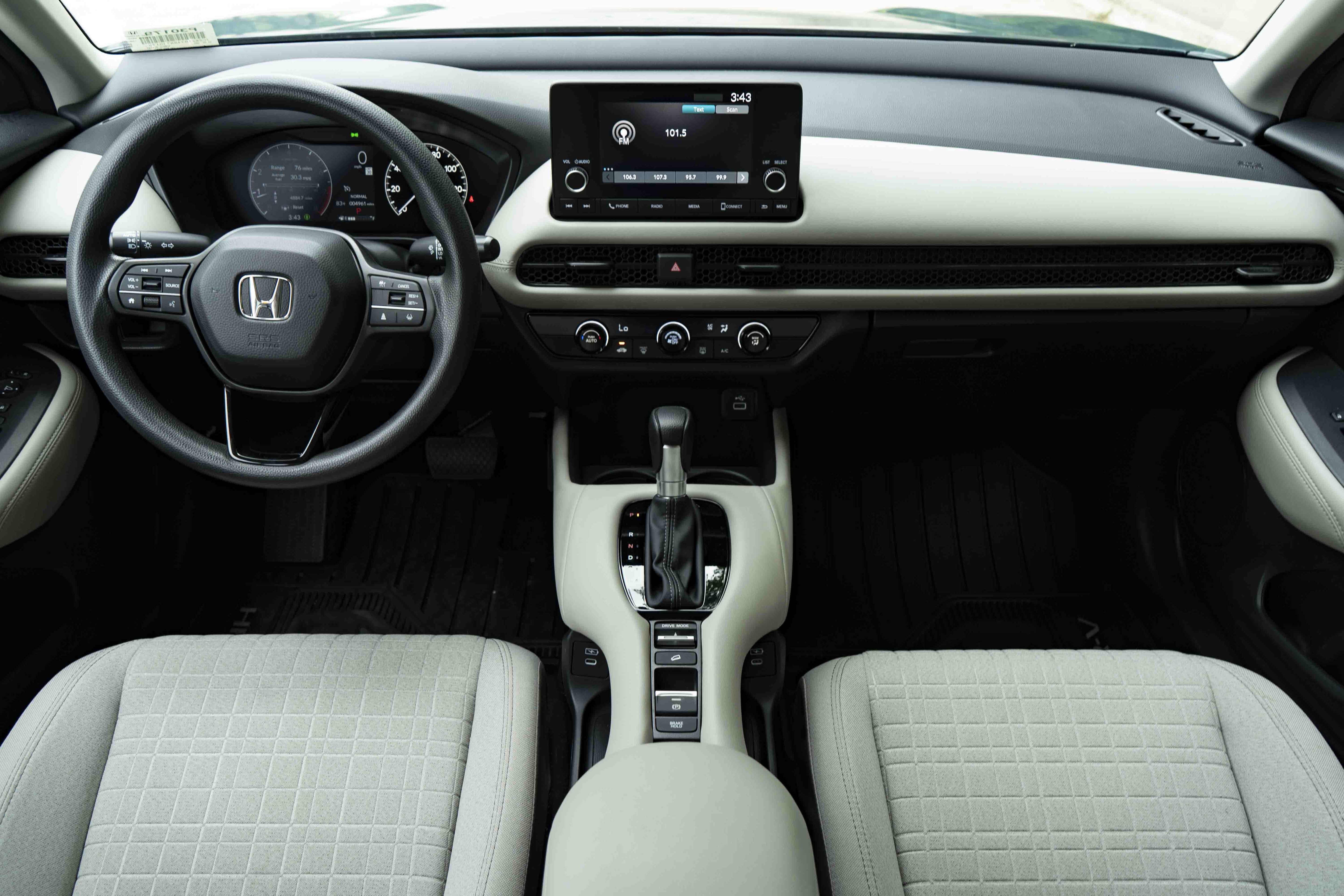 Used 2025 Honda HR-V LX image 25