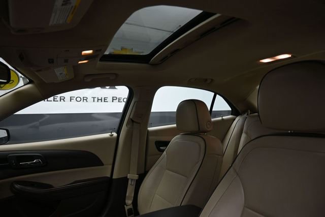 Used 2015 Chevrolet Malibu LTZ FWD image 17