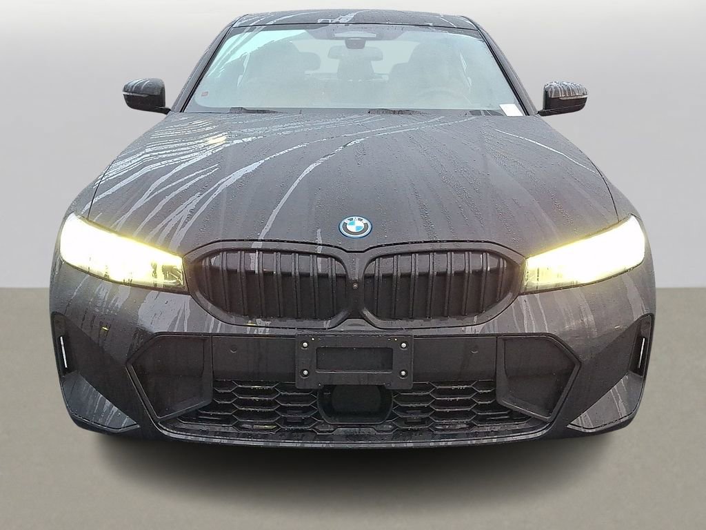Certified 2024 BMW 330e xDrive w/ Premium Package image 2