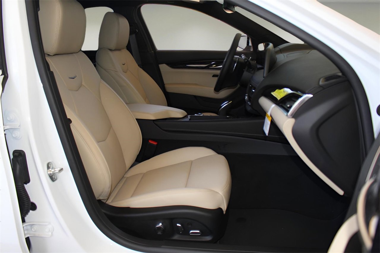 New 2025 Cadillac CT5 Premium Luxury image 17
