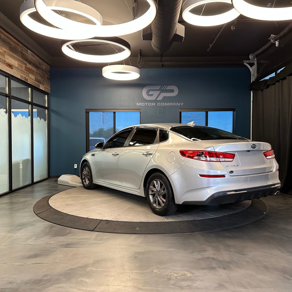 Used 2020 Kia Optima LX FWD image 5