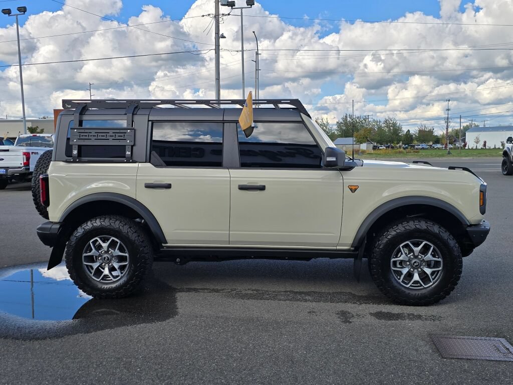 Certified 2025 Ford Bronco Badlands AWD/4WD image 5