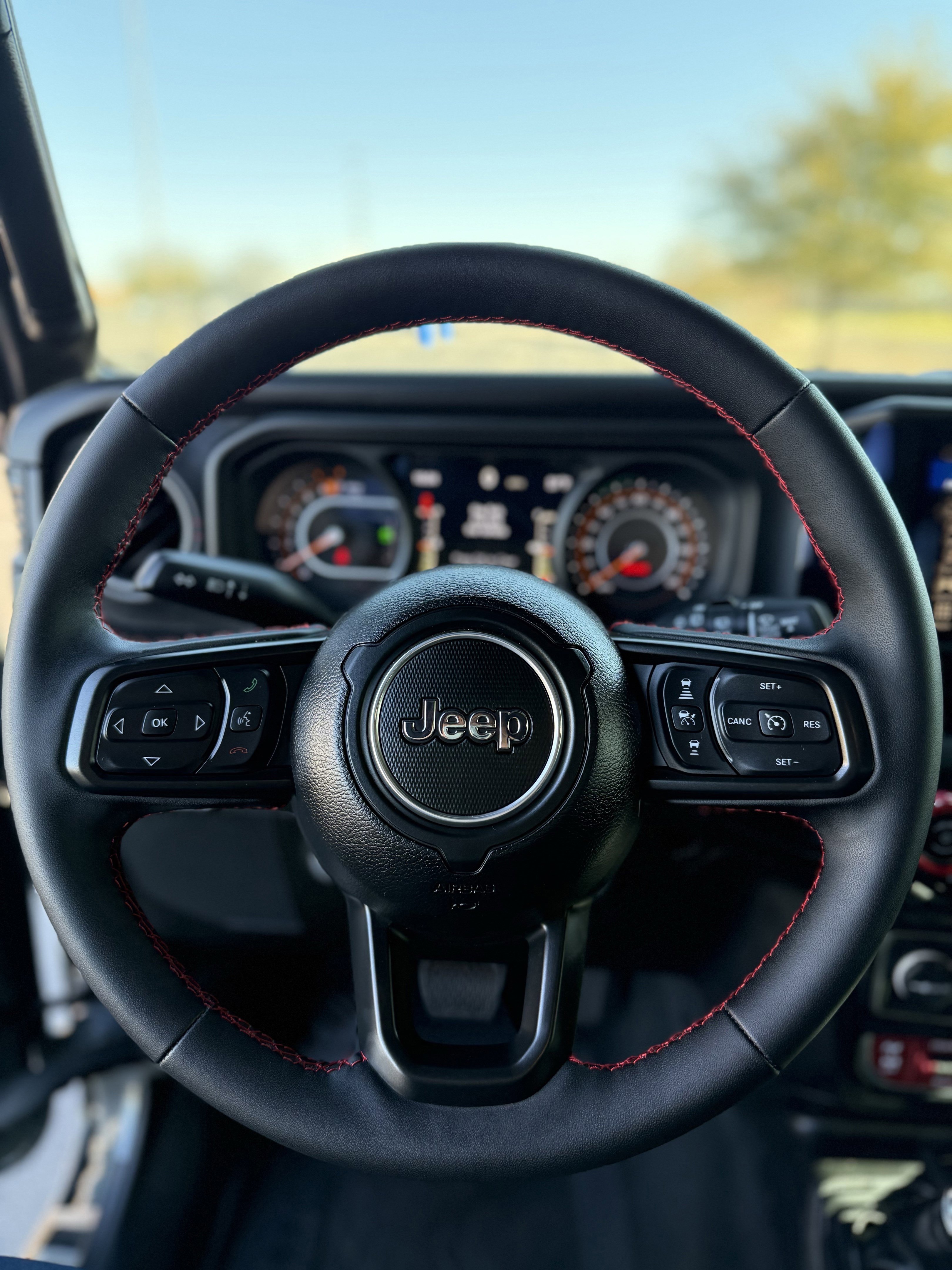 Used 2024 Jeep Wrangler Unlimited Rubicon image 21