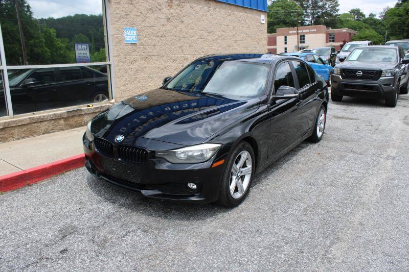 Used 2014 BMW 320i xDrive Sedan AWD/4WD image 3