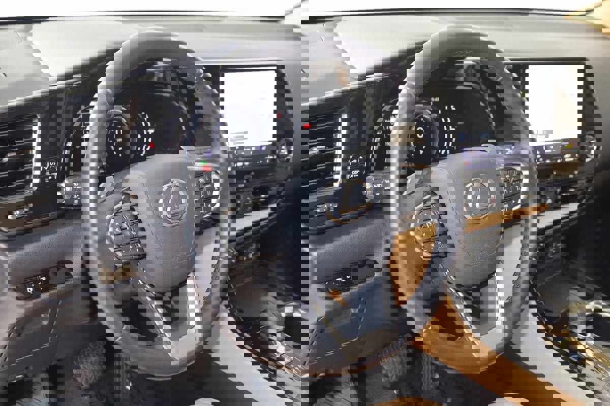 Used 2022 Lexus NX 350 AWD image 7