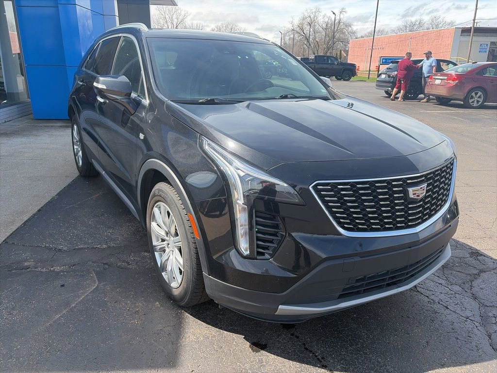 Used 2023 Cadillac XT4 Premium Luxury image 5