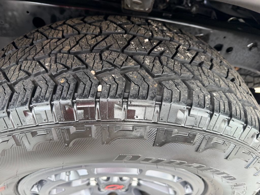 Used 2025 Nissan Frontier PRO-4X w/ Pro Premium Package AWD/4WD image 13