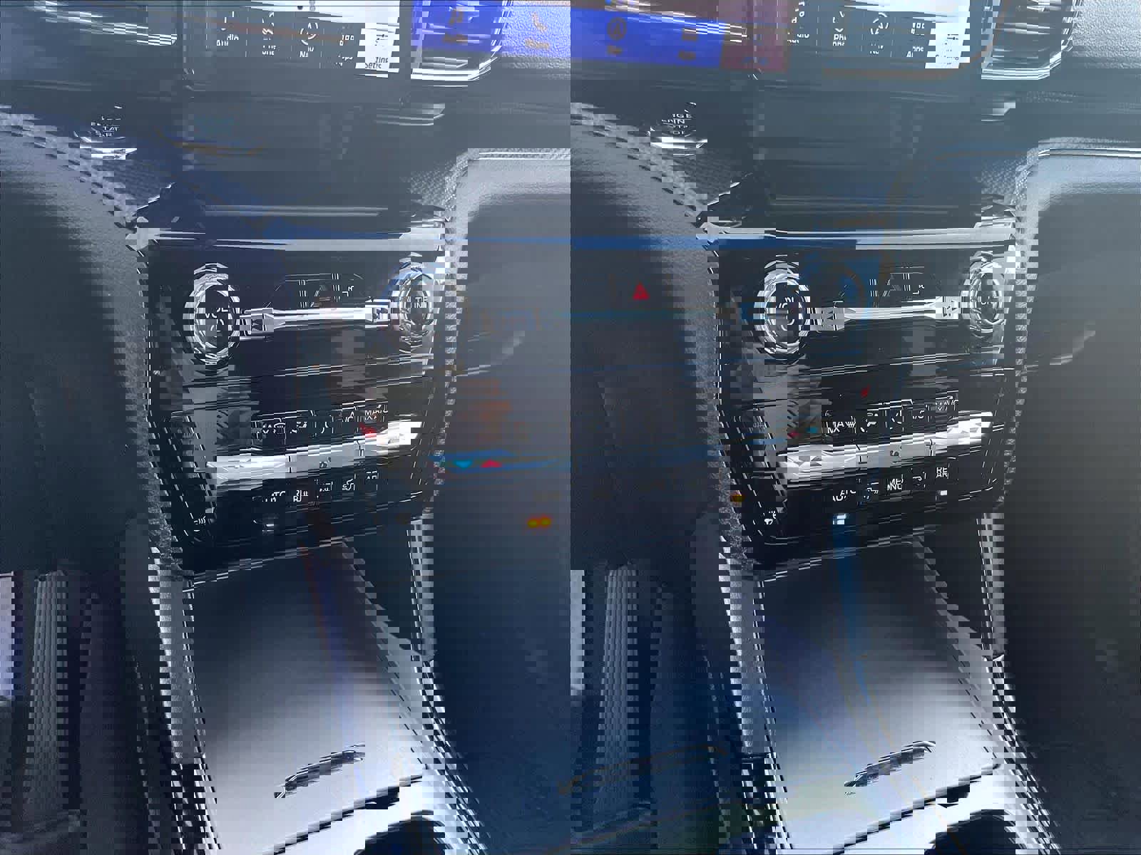 Used 2023 Ford Explorer ST-Line w/ Class IV Trailer Tow Package image 35