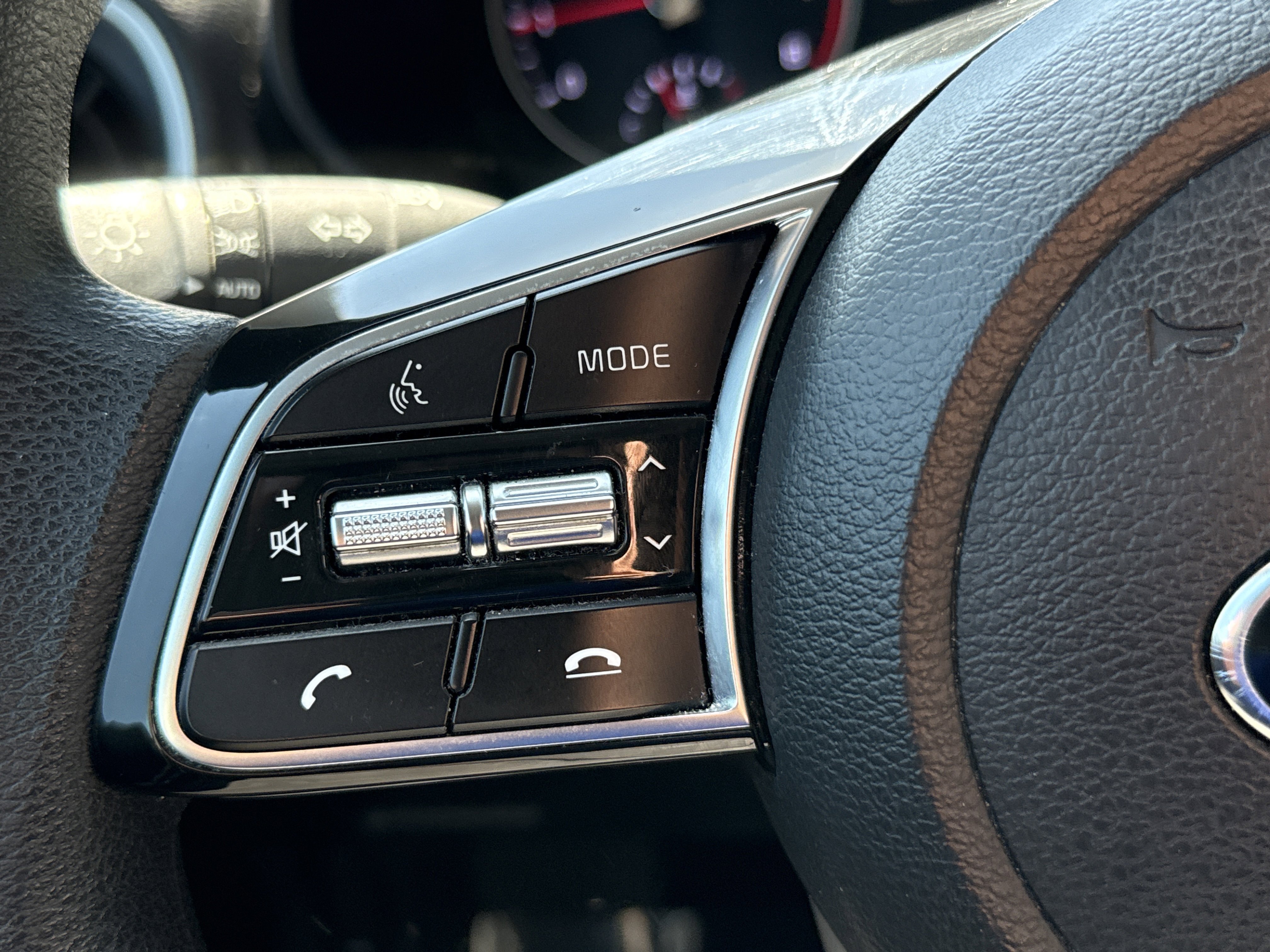 Used 2019 Kia Forte LXS FWD image 16