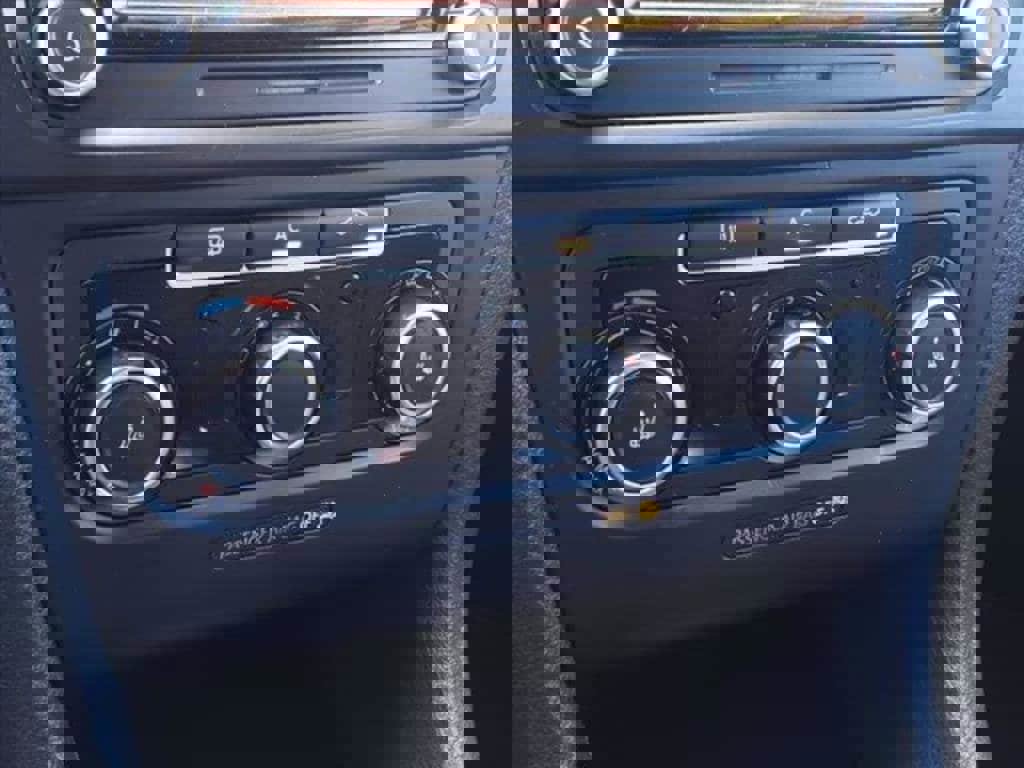 Used 2012 Volkswagen GTI PZEV image 20