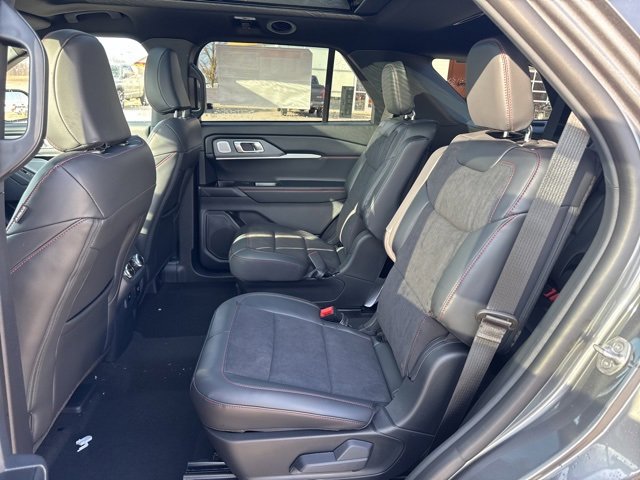 New 2026 Ford Explorer ST image 10